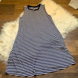 Sleeveless A Line dress with Pockets